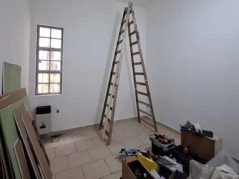 Depto Tipo Casa en Alquiler en Balvanera, $ 900.000