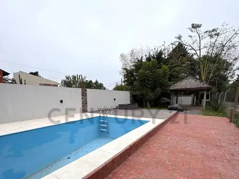 8 E/ 650 y 651 , Piso 0