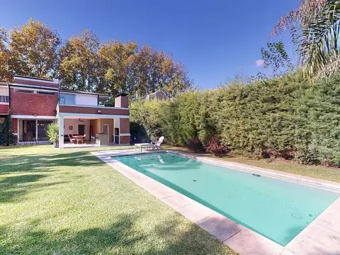 Almirante Guillermo Brown 100