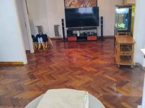 Departamento 4 ambientes con 2 baños