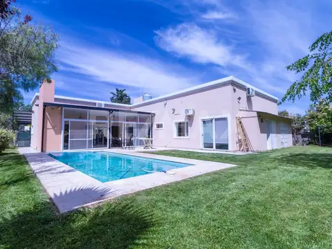 Casa en Alquiler de 3 dormitorios