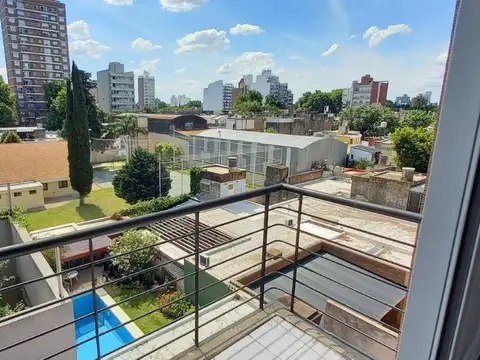 Departamento un dormitorio con balcones alfrente y contrafrente Echesortu Rosario
