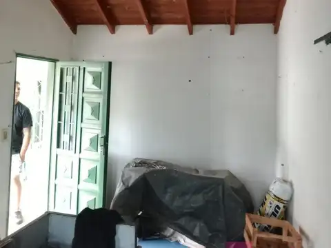 Depto Tipo Casa en Venta en Quilmes Oeste, USD 48.000