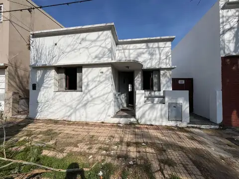 CASA A REFACCIONAR Y DUPLEX EN VENTA