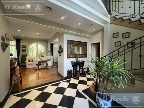 Casa 7 ambientes con 3 baños