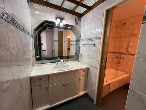 Departamento 4 ambientes con 3 baños
