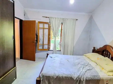 VENTA CASA 3 DORMIS MÁS ESCRITORIO CARLOS PAZ