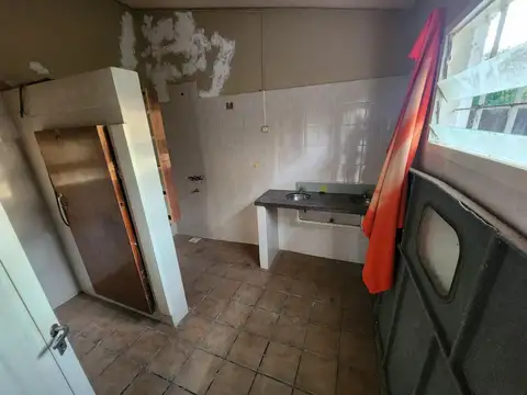 Departamento 6 ambientes con 3 baños