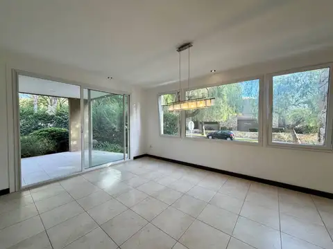Casa en Alquiler en El Challao, USD 1.600