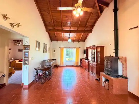 Casa en Venta con 7 cocheras