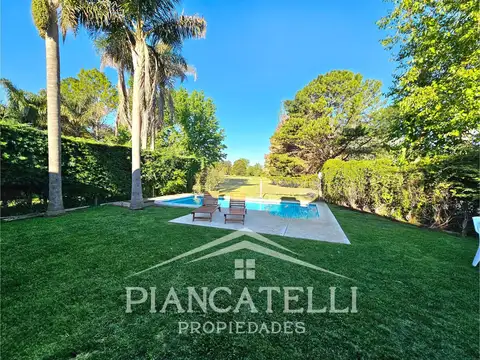 Casa en Alquiler Temporal con 2 cocheras