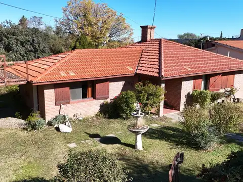 Casa 7 ambientes con 4 baños
