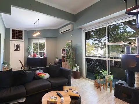 Depto Tipo Casa en Venta en Villa del Parque, USD 179.000