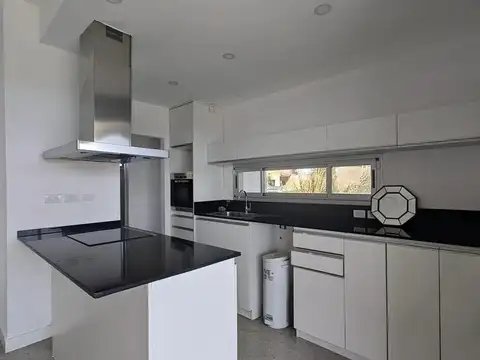 Casa en Venta en San Sebastián, USD 300.000