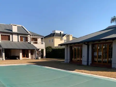 CASA  EN VENTA COUNTRY JOCKEY CLUB CORDOBA