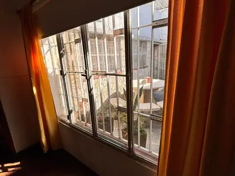 Depto Tipo Casa en Venta 75 años