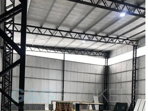 GALPÓN EN VENTA MORENO