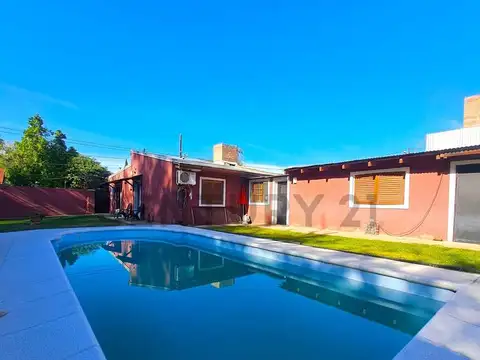 Casa 3 Dorm a Una Cuadra Donato Alvarez