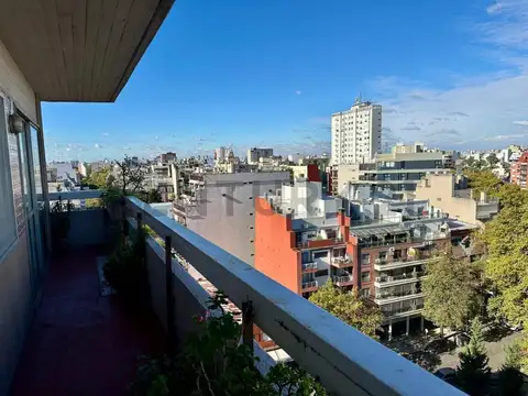 VENTA PISO 6 AMBIENTES CON  2 COCHERAS Y 3 BAULERAS, VILLA DEL PARQUE