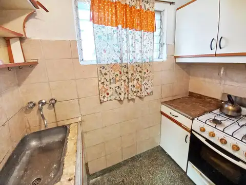 Venta Departamento Tipo Casa 2 Ambientes con Terraza Compart