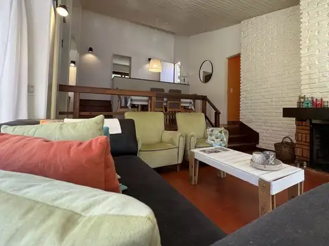 Casa en Alquiler Temporal con 1 cochera