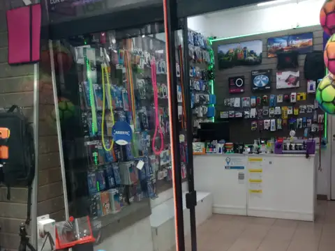 Local en Alquiler Via Pública