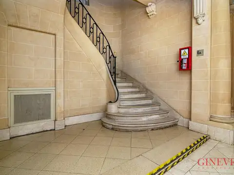 Av. Santa Fe al 1700