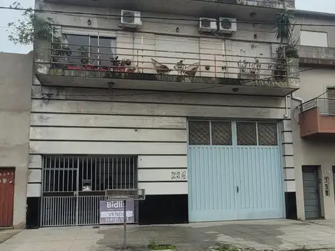 Venta Departamento de 2 ambientes con patio