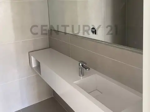 Casa 2 ambientes con 1 baño