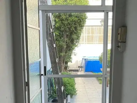 Depto Tipo Casa en Alquiler en Liniers, $ 1.700.000