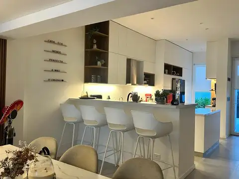 Casa en Venta en Acassuso Vías  /  Libertador, USD 650.000