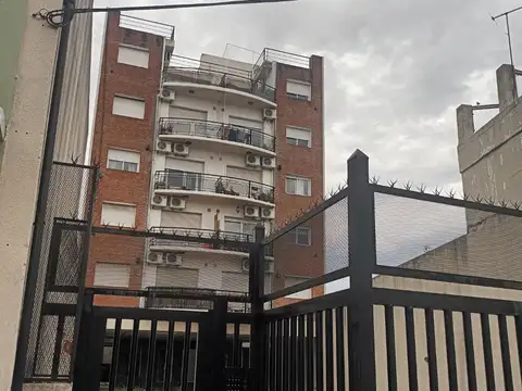 H. Yrigoyen 1800, Piso 4