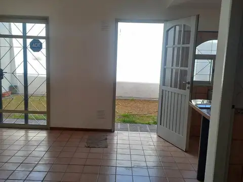 Casa en Alquiler al Norte
