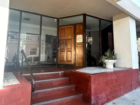 TRONADOR al 2600, MONOAMBIENTE SUPER LUMINOSO, PISO 12, CONT