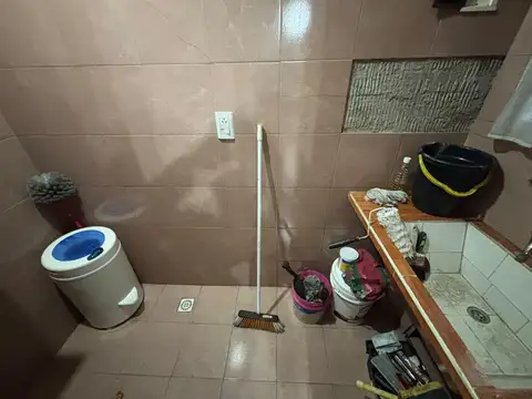 Depto Tipo Casa en Alquiler con 1 cocheras