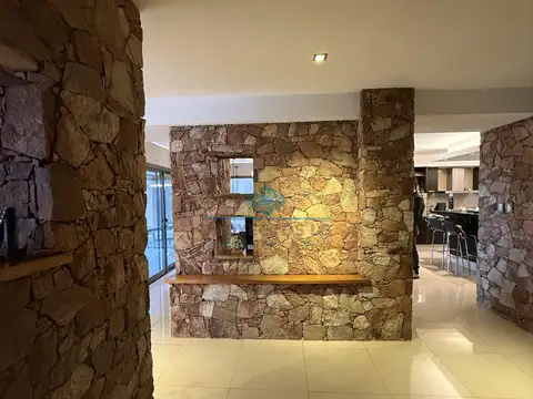   VENTA - EXCLUSIVA RESIDENCIA 4 DORM - JESÚS MARÍA