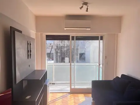 Uruguay 951 , Piso 8°