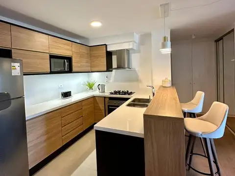 21 de Setiembre 2700