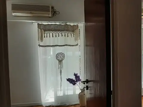 DUEÑO ALQUILA Impecable dos ambientes en Recoleta.