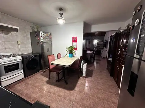 Depto Tipo Casa en Alquiler en Morón, $ 750.000
