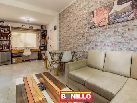 Depto Tipo Casa en Venta 50 años