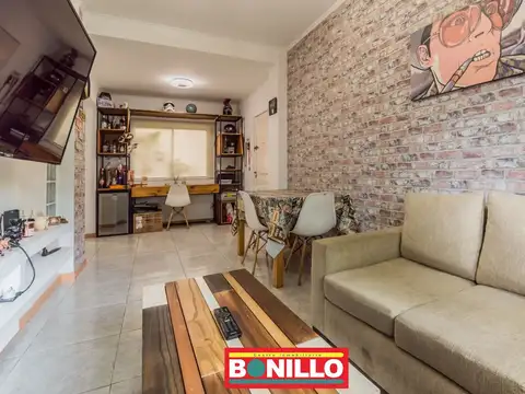 Depto Tipo Casa 2 ambientes con 1 baño