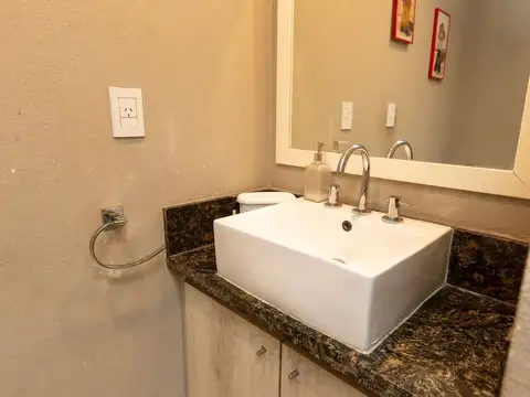 Departamento 4 ambientes con 2 baños