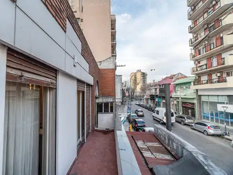 Depto Tipo Casa 5 ambientes con 3 baños