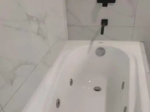 Casa 2 ambientes con 1 baño