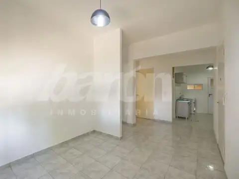 Depto Tipo Casa en Venta en Lomas De Zamora, USD 75.000