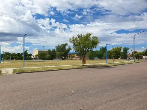 VENTA CASA VILLA MERCEDES SAN LUIS LA RIBERA LOCAL COMERCIAL FRENTE SUPER EUROPA