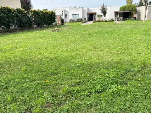 Lote en venta en San Matias! Excelente Orientacion