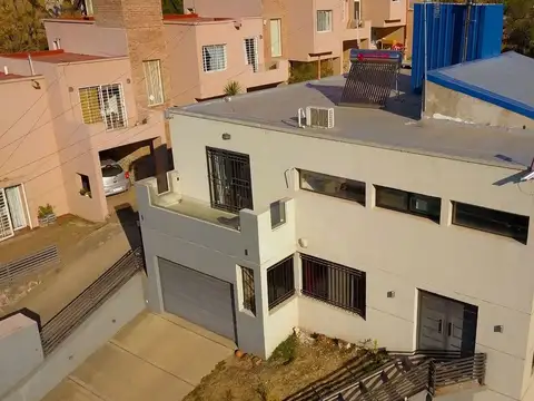 VENTA CASA 3 DORM PILETA QUINCHO PQE RIO CEBALLOS