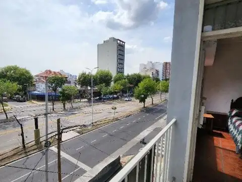Avenida Mitre 5400, Piso 2°